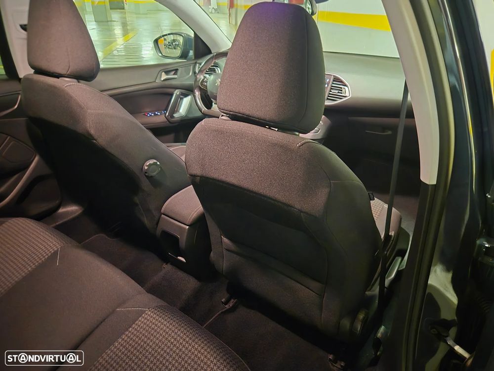 Peugeot 308 SW 1.6 BlueHDi Style - 36