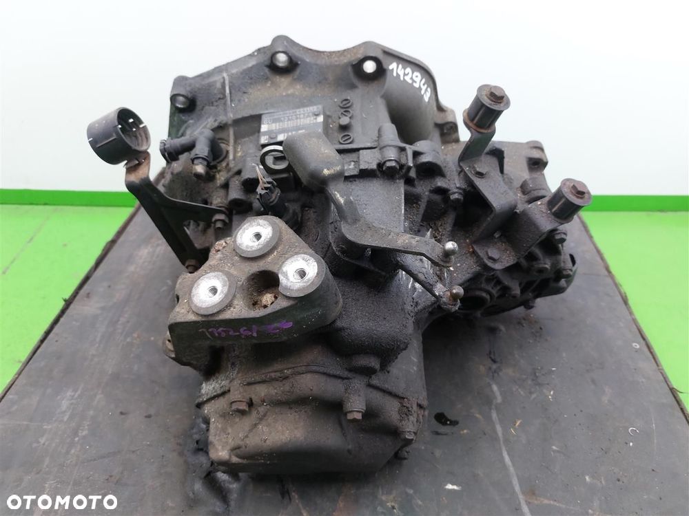 Skrzynia biegów Manualna Opel Signum VECTRA C 2.2DTI 125KM 13101871 C51189 - 7