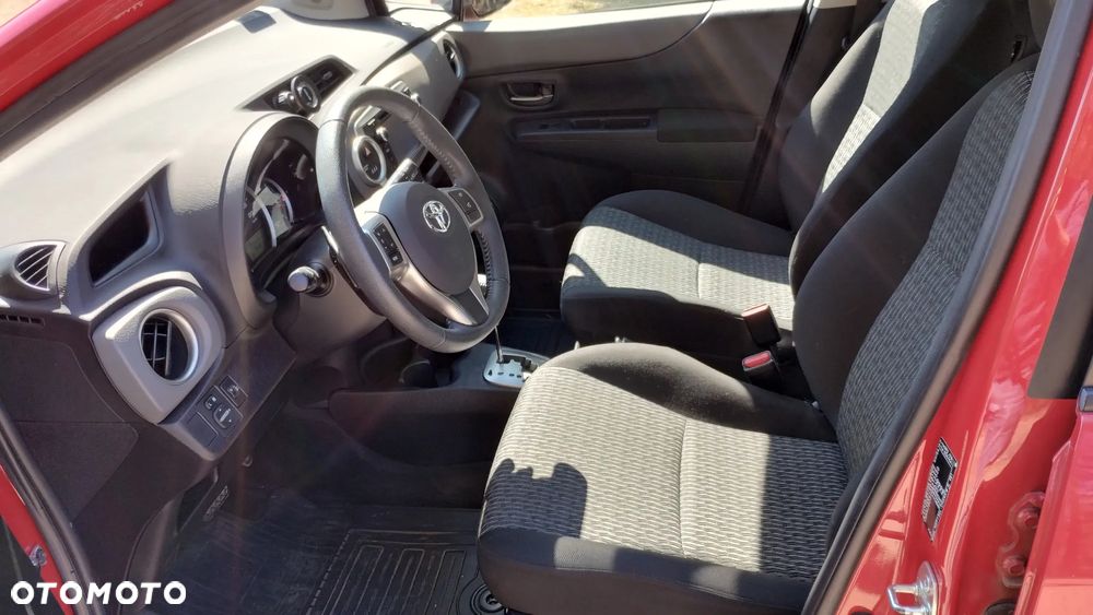 Toyota Yaris 1.33 Premium MS - 12