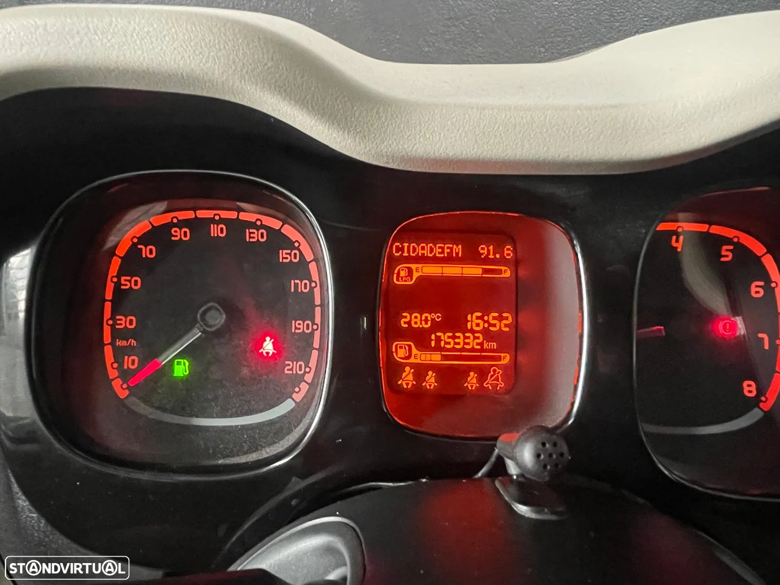 Fiat Panda 1.2 Lounge GPL - 25