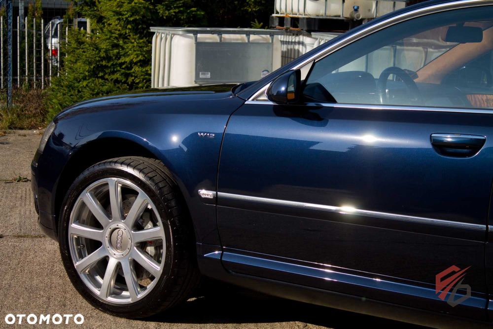 Audi A8 - 4
