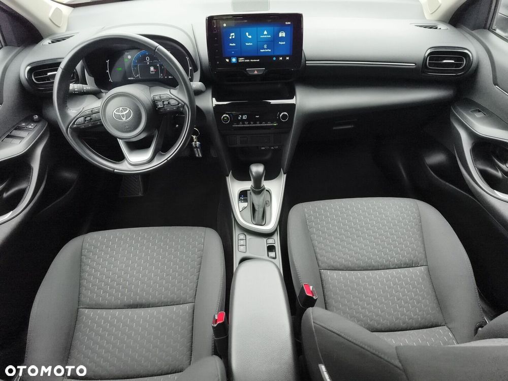 Toyota Yaris Cross - 12