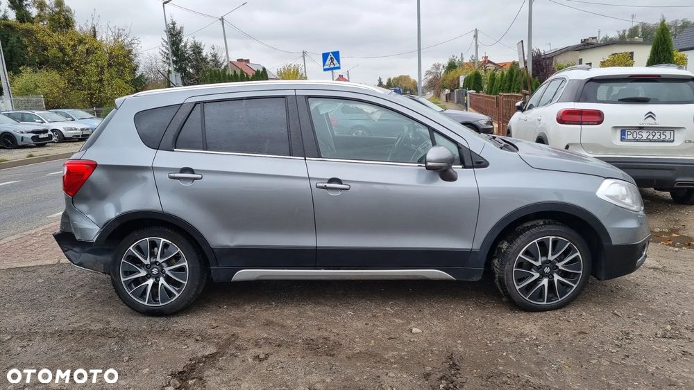 Suzuki SX4 S-Cross 1.6 DDiS TCSS 4x4 Comfort+ - 12