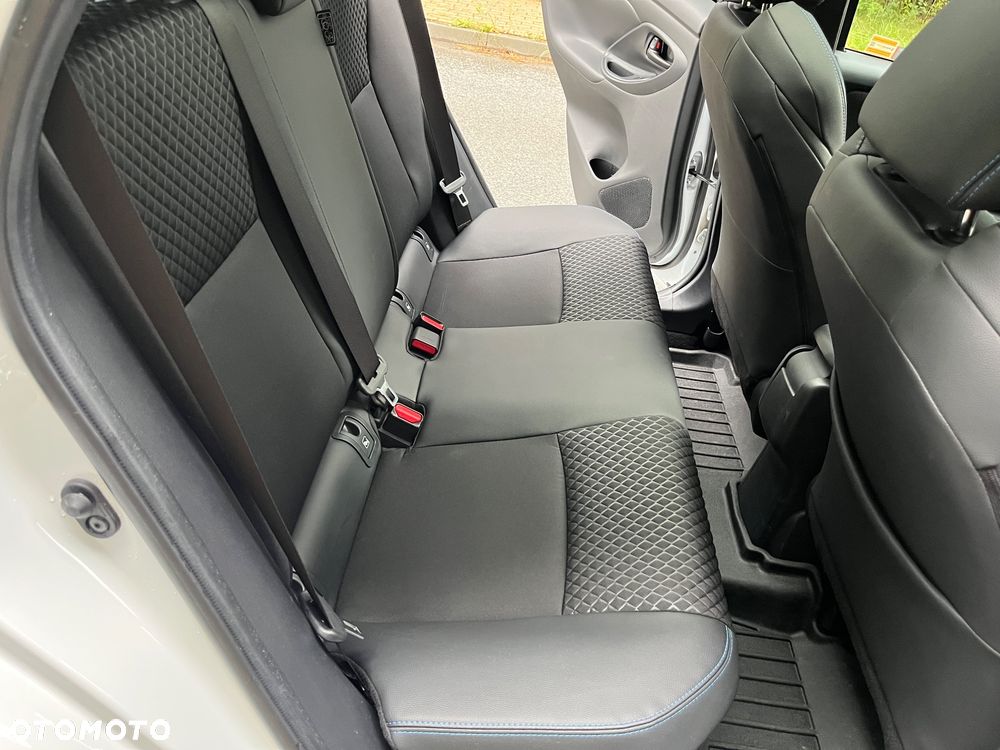 Toyota Yaris Hybrid 1.5 Executive - 31