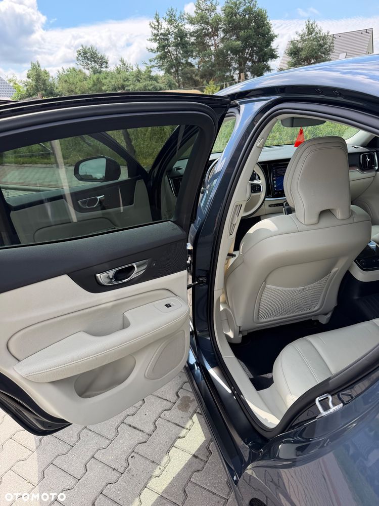 Volvo S60 - 25