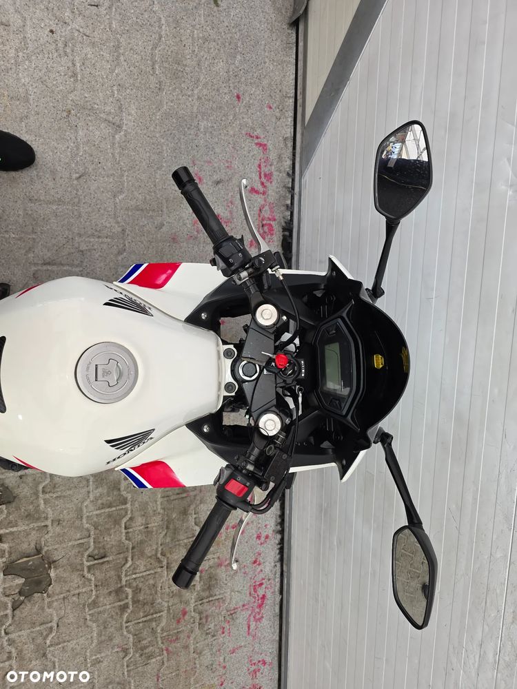Honda CBR - 24