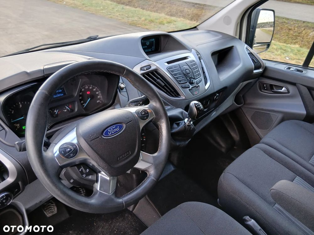 Ford TRANSIT CUSTOM - 21