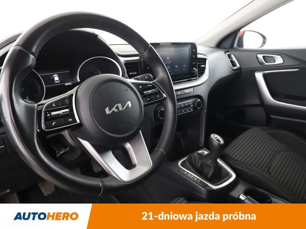 Kia XCeed 1.5 T-GDI M - 12