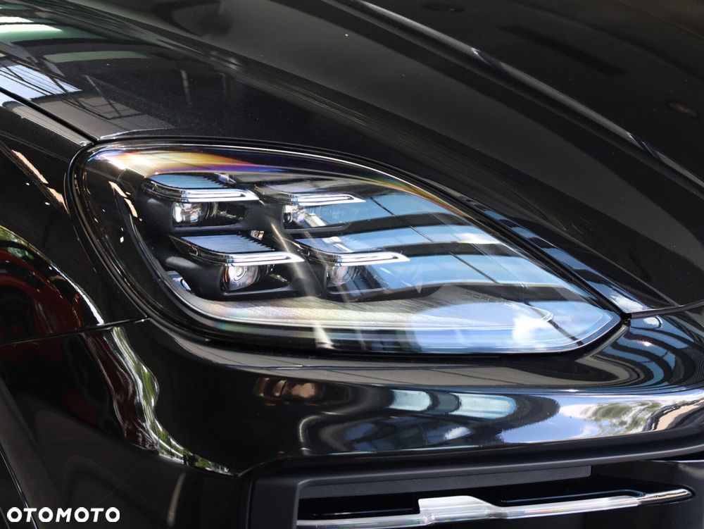 Porsche Cayenne - 24