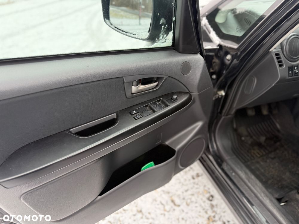 Fiat Sedici 1.6 16V 4x4 Luxury - 10