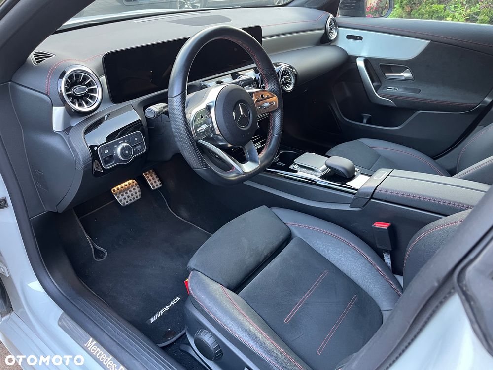 Mercedes-Benz CLA 200 AMG Line 7G-DCT - 22