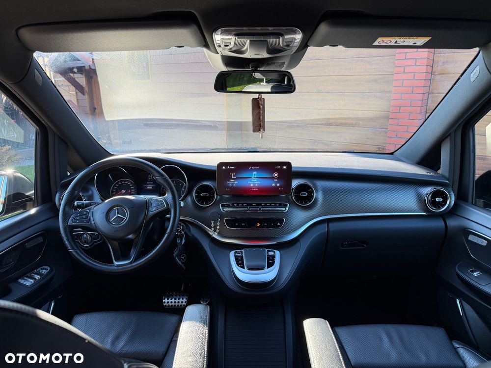 Mercedes-Benz Klasa V 300 d 9G-Tronic - 12