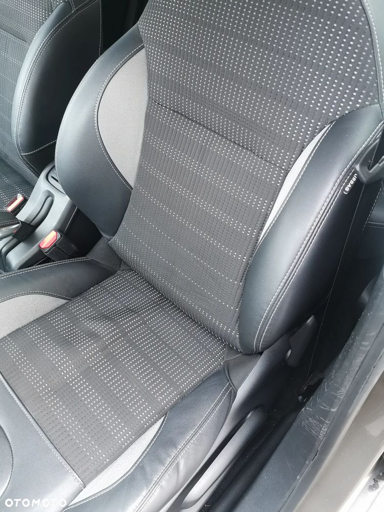 Peugeot 2008 BlueHDi 100 STOP & START Active - 10