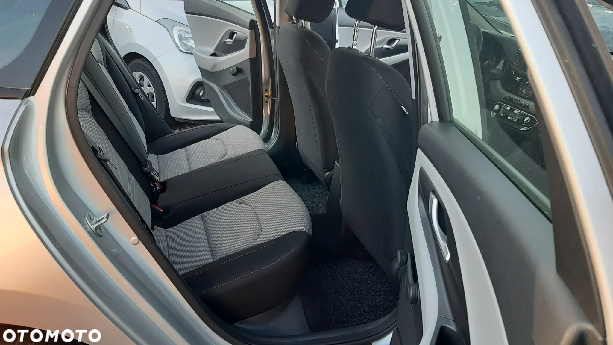 Hyundai i30 1.4 Advantage - 16