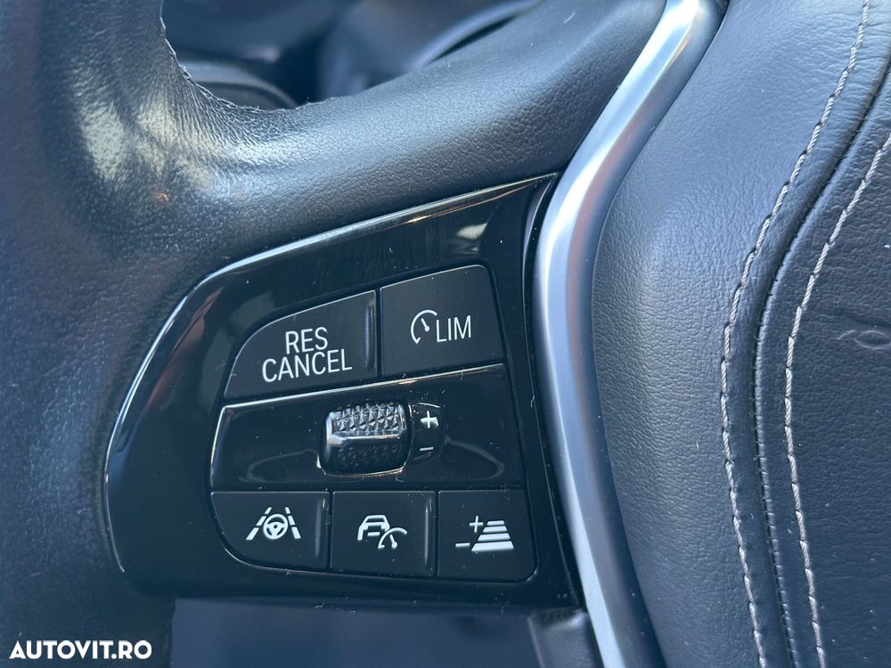 BMW Seria 5 530e AT PHEV - 25