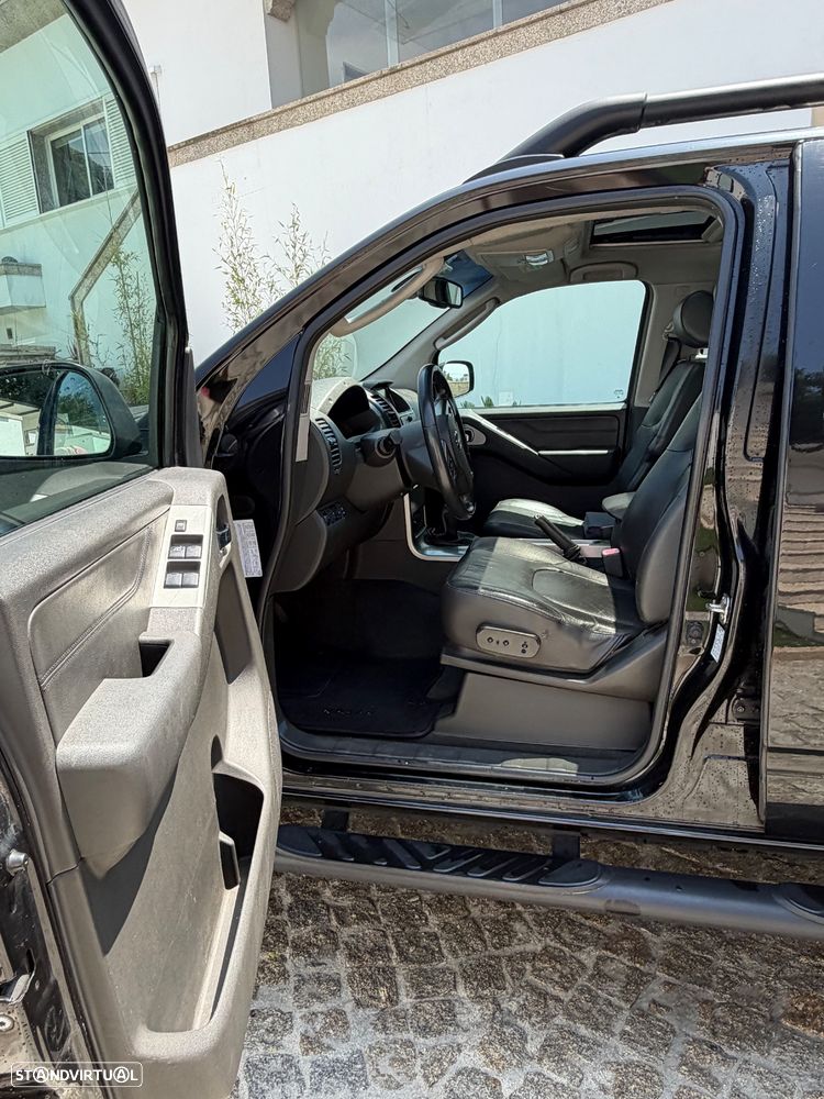 Nissan Pick Up 2.5 DDTi CD Comfort AC 4WD - 9