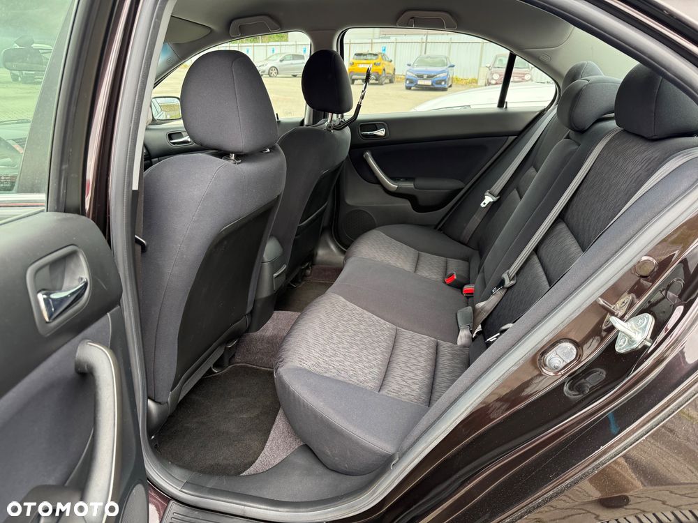 Honda Accord 2.0 Comfort - 27