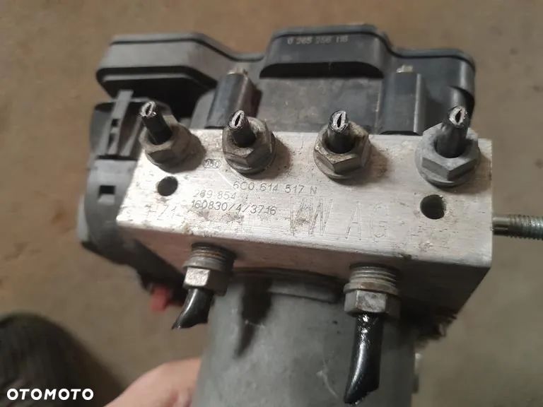 Pompa ABS Skoda Fabia III 6C0614517N - 4