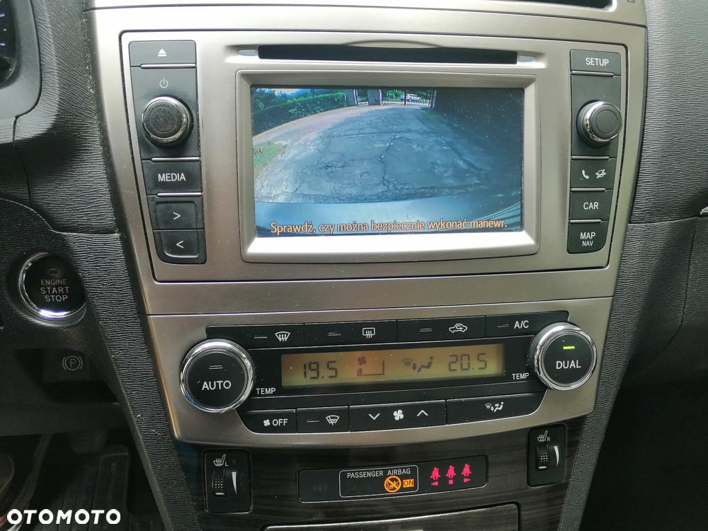 Toyota Avensis 1.8 Prestige - 13