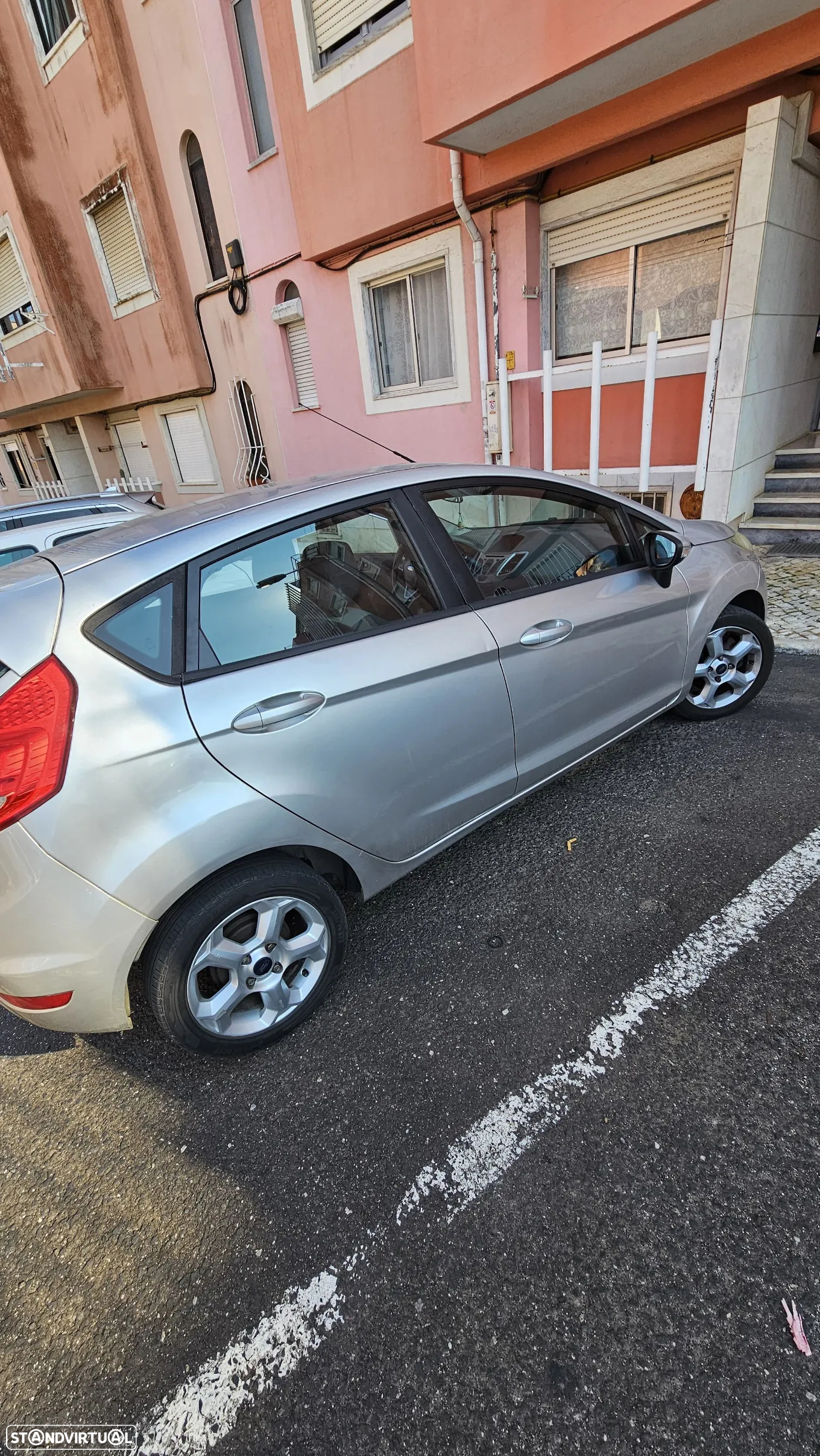 Ford Fiesta - 2