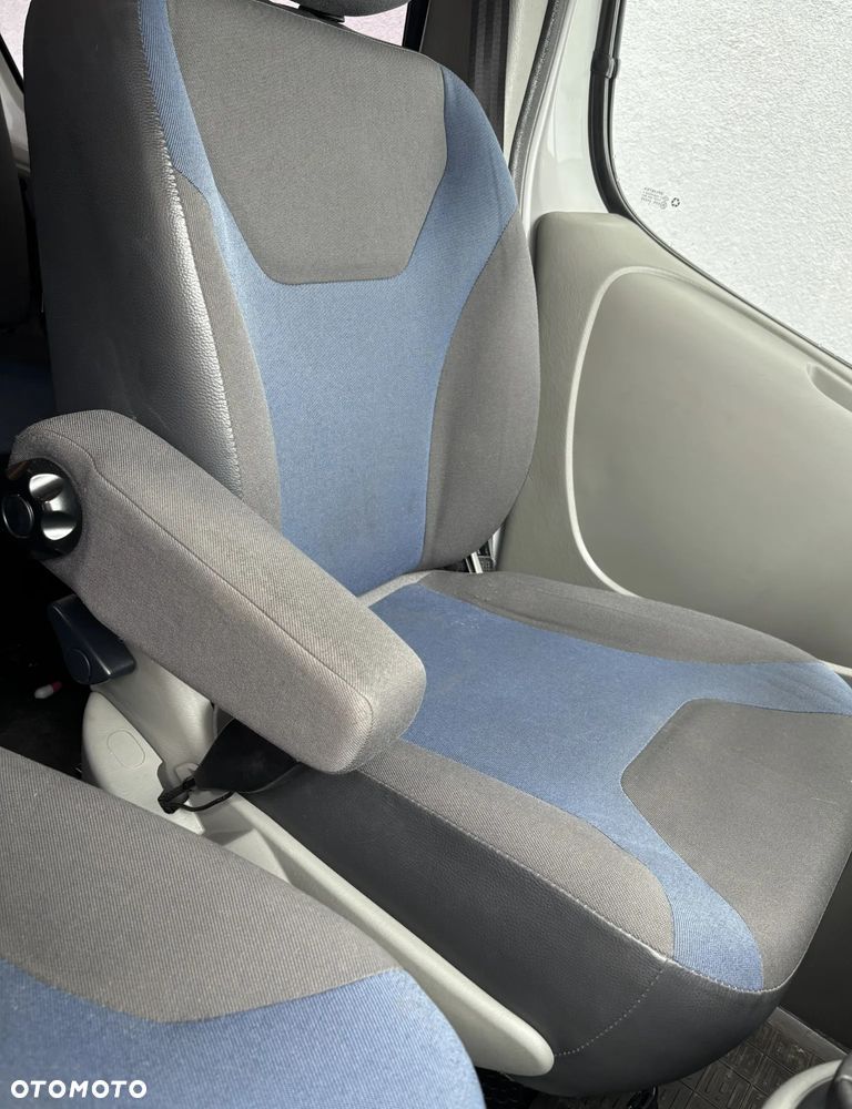 Renault Trafic FAP Combi L1H1 Authentique - 17
