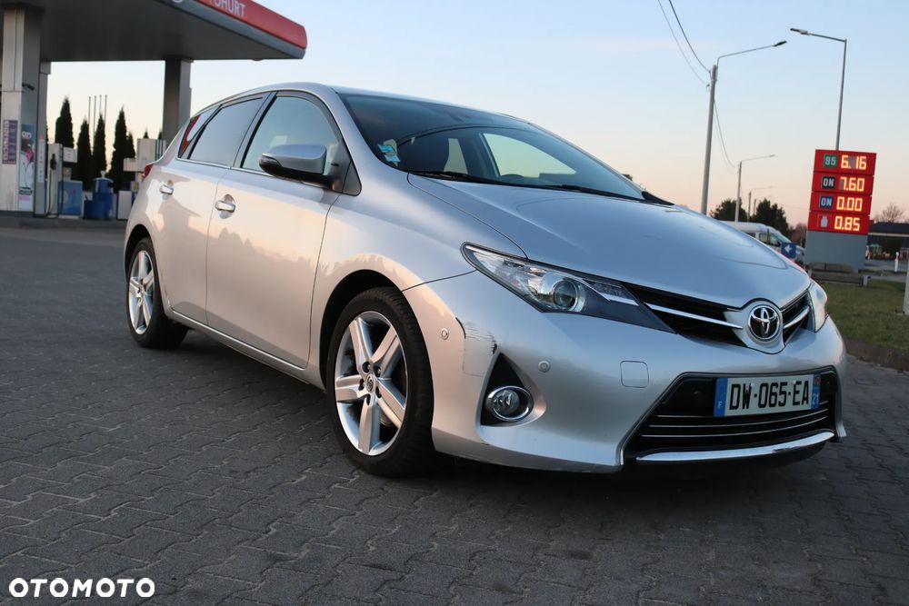 Toyota Auris 2.0 D-4D Prestige