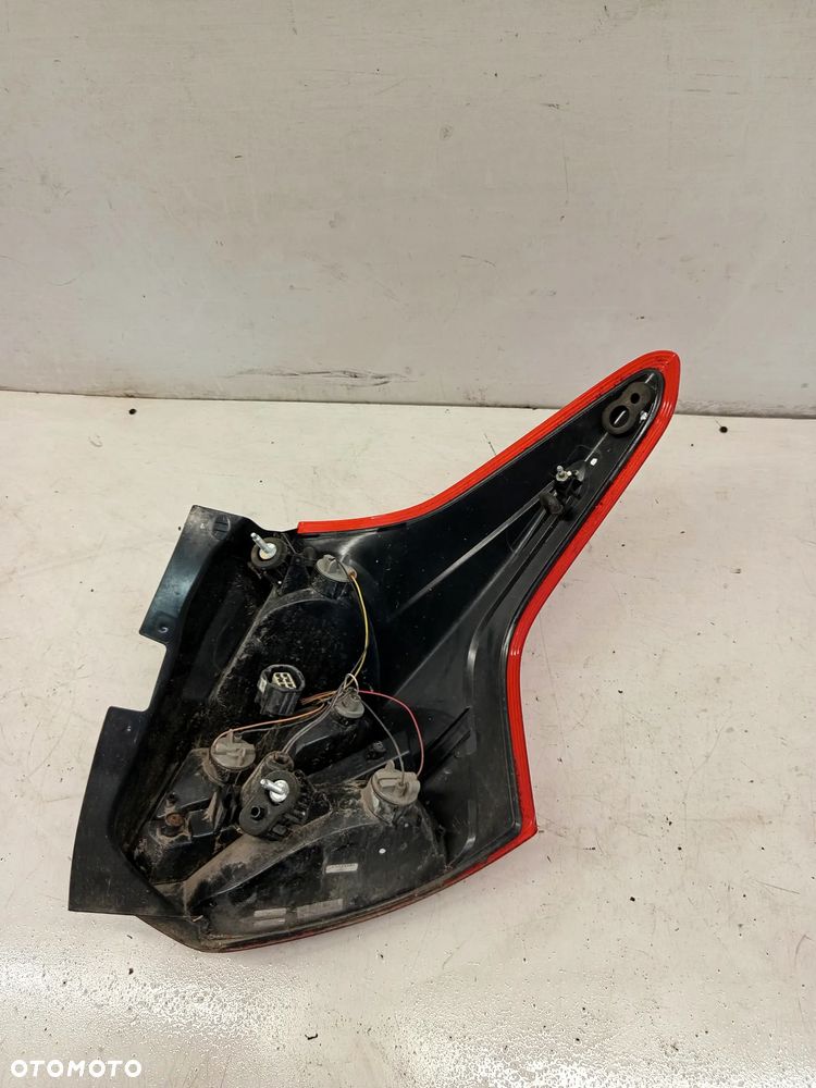 + LAMPA TYL TYLNA LEWA FOCUS 3 III MK.3 HB - 9