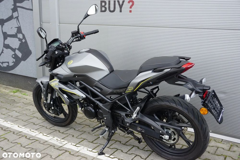 Benelli BN 125 - 18