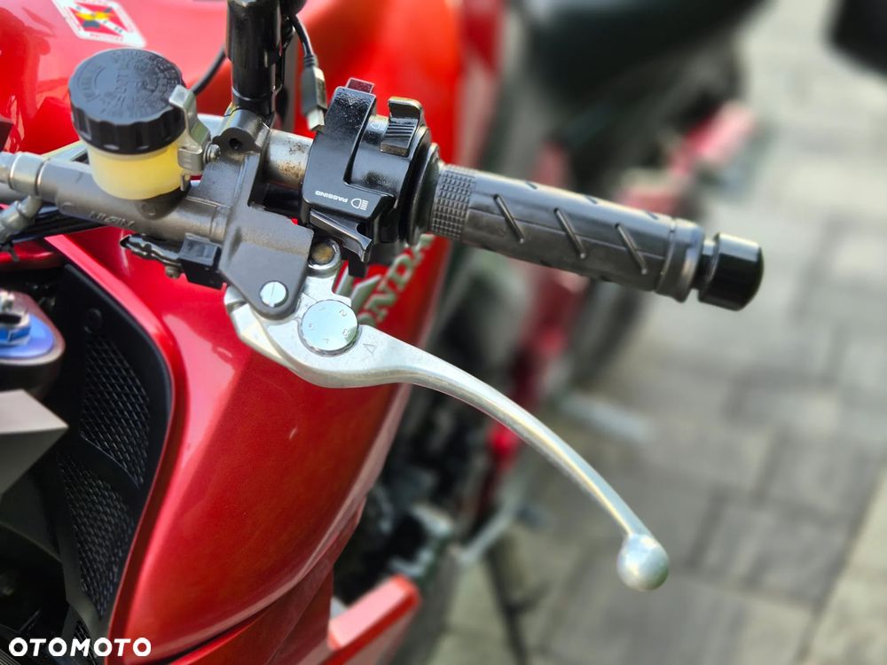 Honda CB - 15