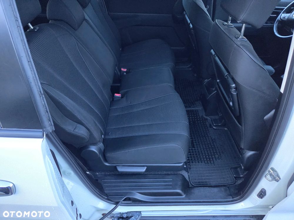Mazda 5 - 13