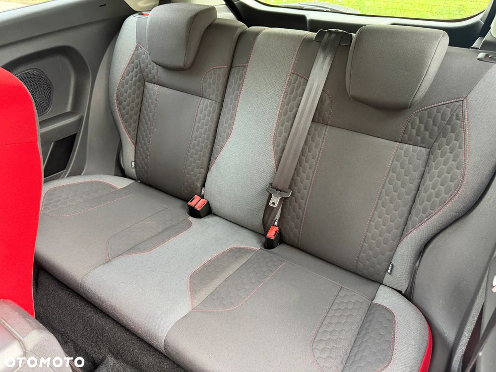 Ford Fiesta - 28