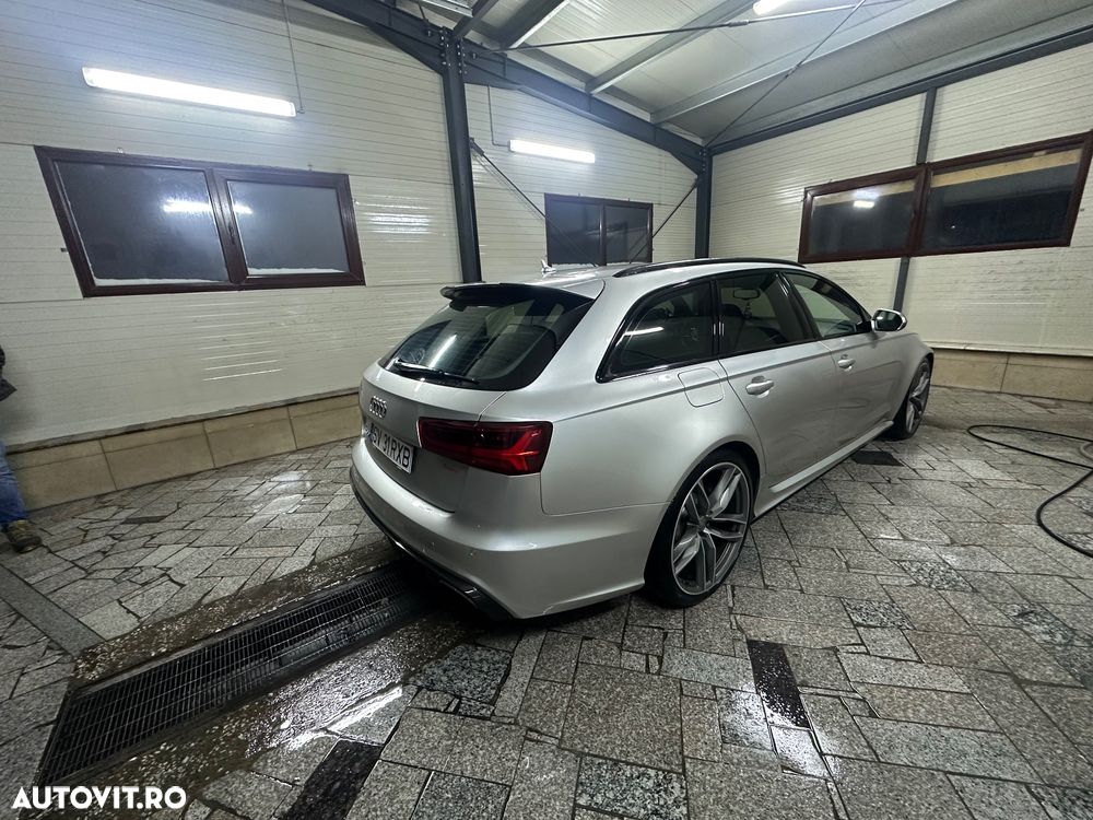 Audi RS6 Avant - 6