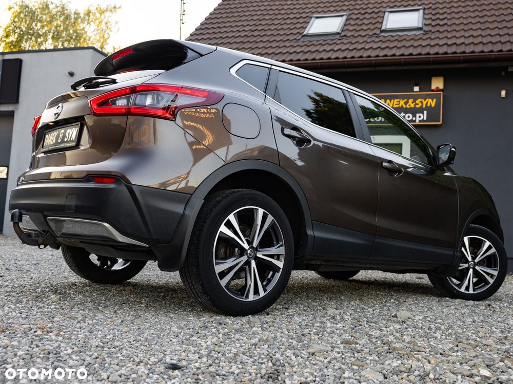 Nissan Qashqai 1.5 dCi N-Connecta - 18