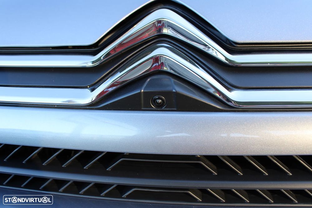 Citroën C4 X PureTech 130 Stop&Start EAT8 PLUS - 3