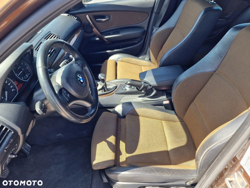 BMW Seria 1 120d - 15