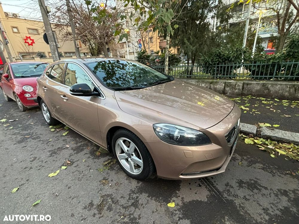 Volvo V40 D3 Momentum - 2