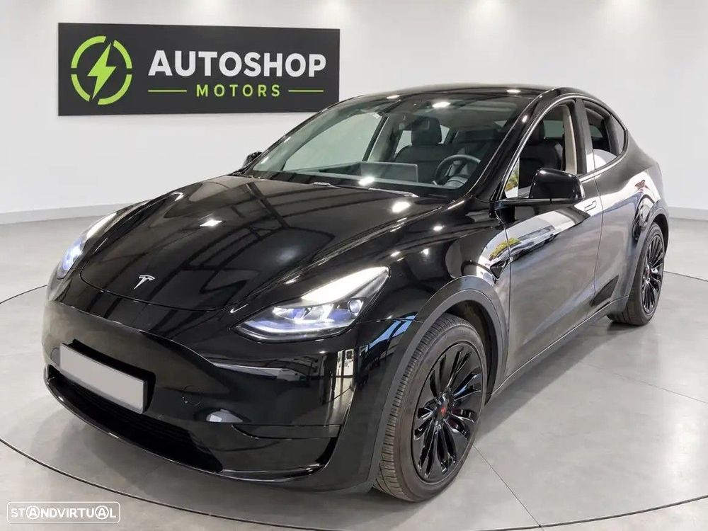 Tesla Model Y RWD - 2