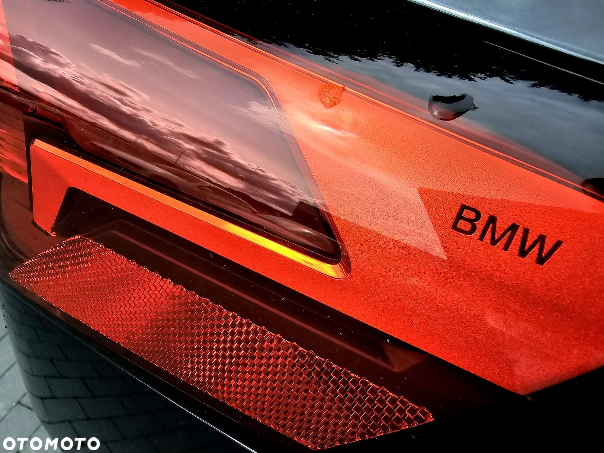 BMW iX2 eDrive20 66.5kWh M Sport Edition - 12