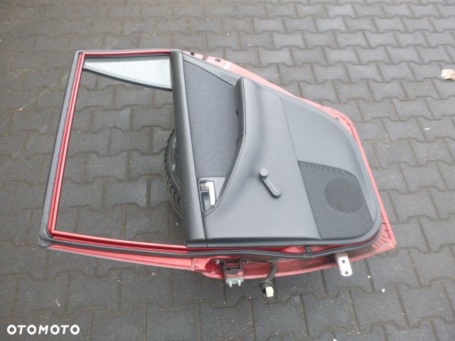 DRZWI PRAWY TYŁ PRAWE TYLNE KOMPLETNE TOYOTA COROLLA E12 KOMBI KOLOR 3N8 - 14