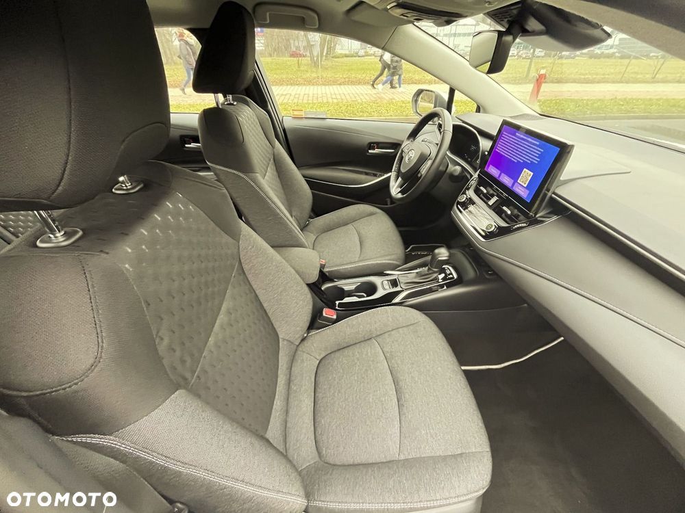 Toyota Corolla 1.8 Hybrid Comfort - 13