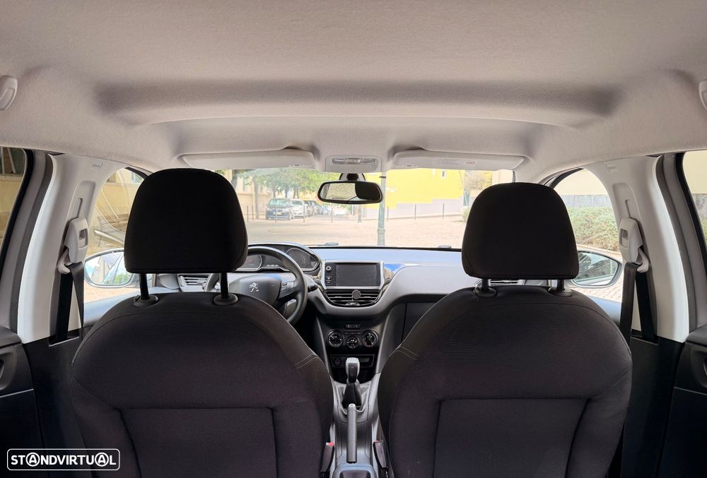 Peugeot 208 1.2 VTi Allure - 26