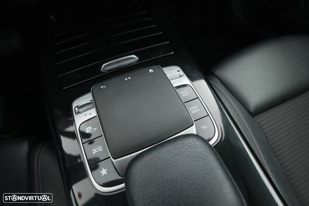 Mercedes-Benz A 180 d Progressive Aut. - 24