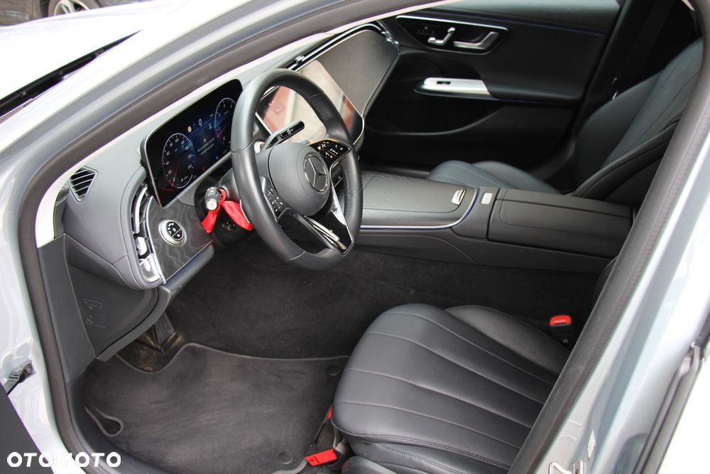 Mercedes-Benz Klasa E 220 d mHEV 4-Matic Avantgarde 9G-Tronic - 16