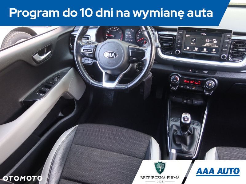 Kia Stonic - 9