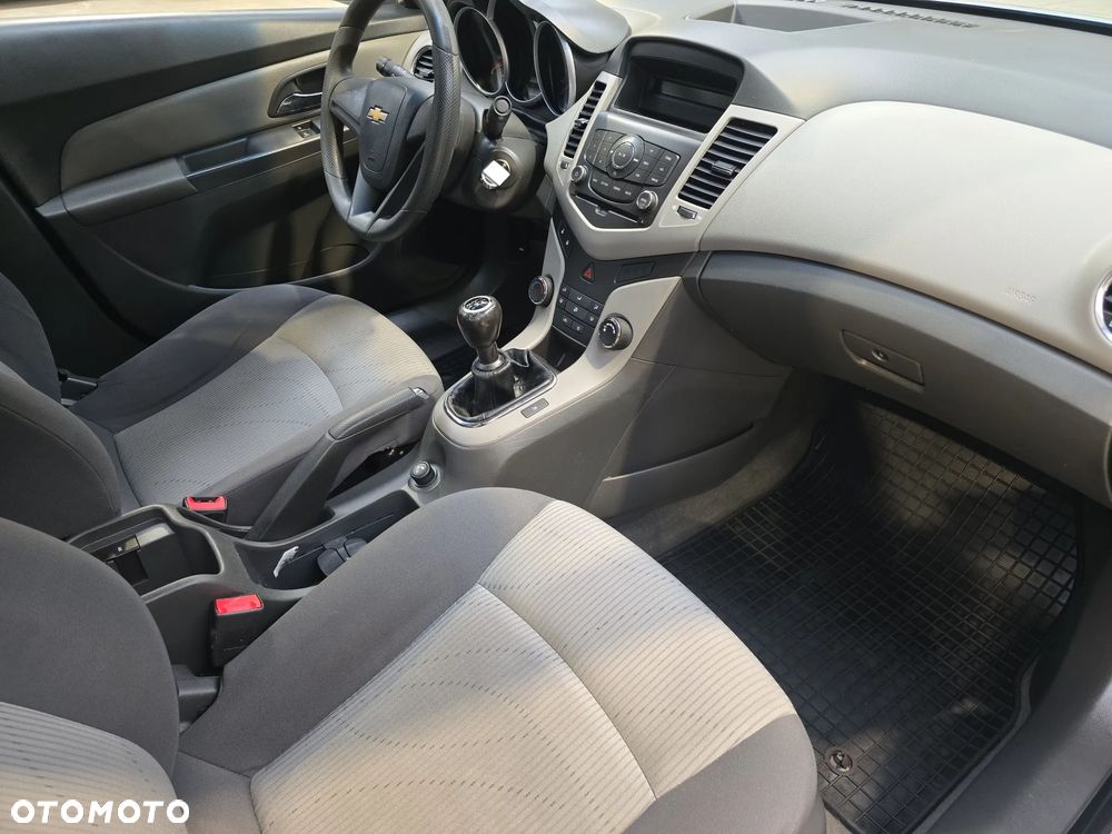 Chevrolet Cruze 2.0 VDCi Base - 23