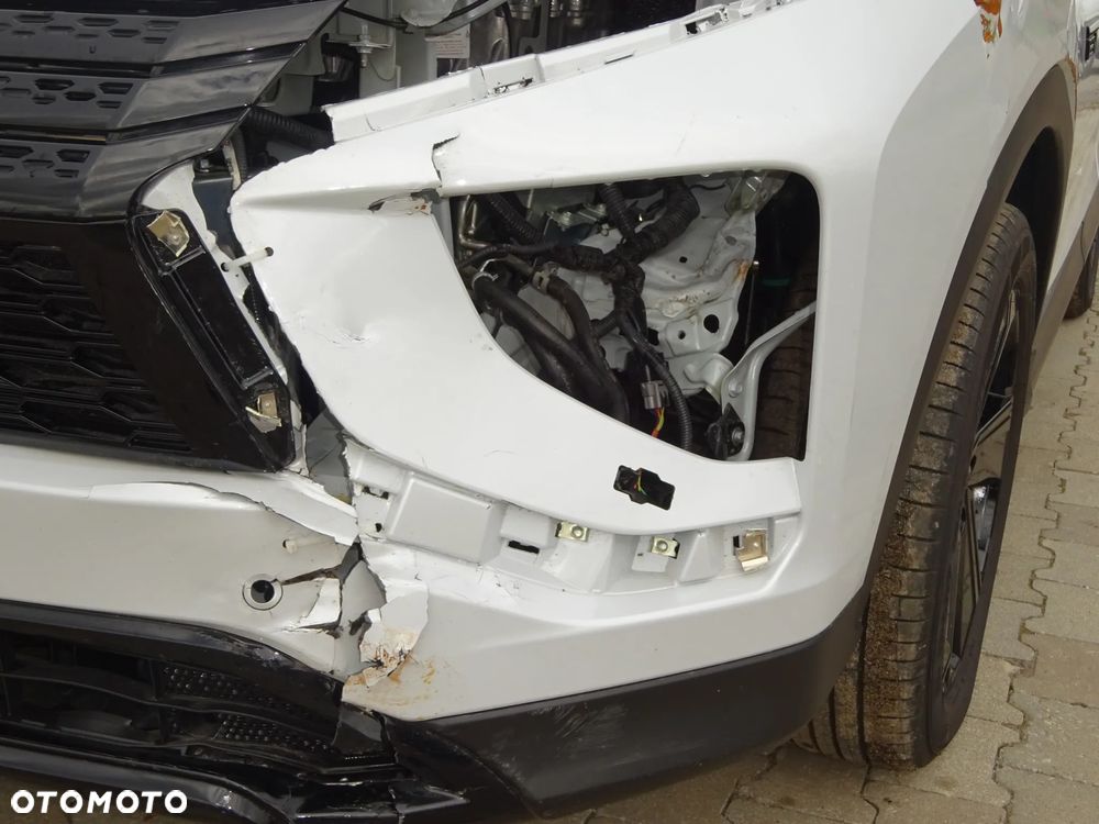 Mitsubishi Eclipse Cross 4WD Select Black - 37