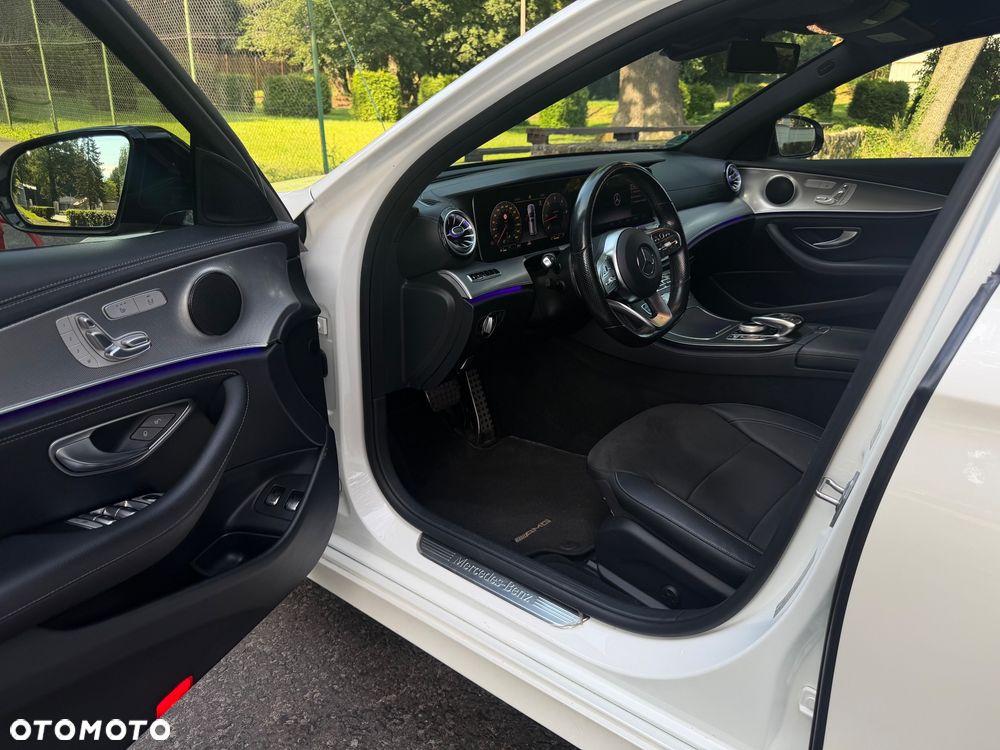 Mercedes-Benz Klasa E 400 d 4Matic 9G-TRONIC AMG Line - 8