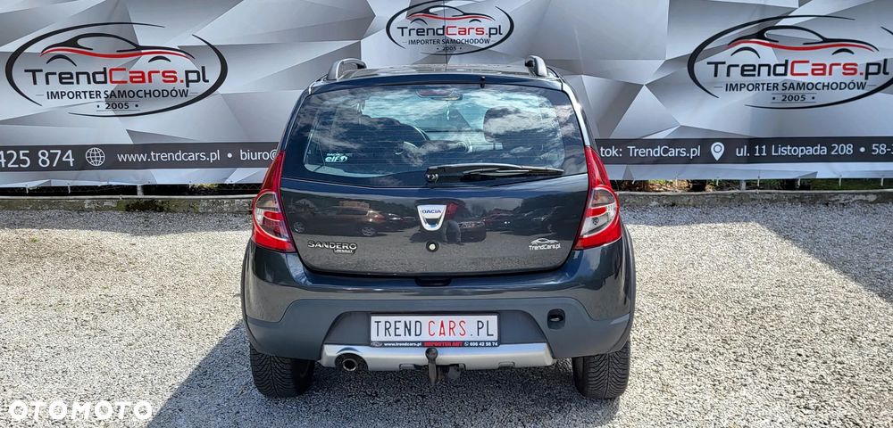 Dacia Sandero Stepway 1.6 - 9