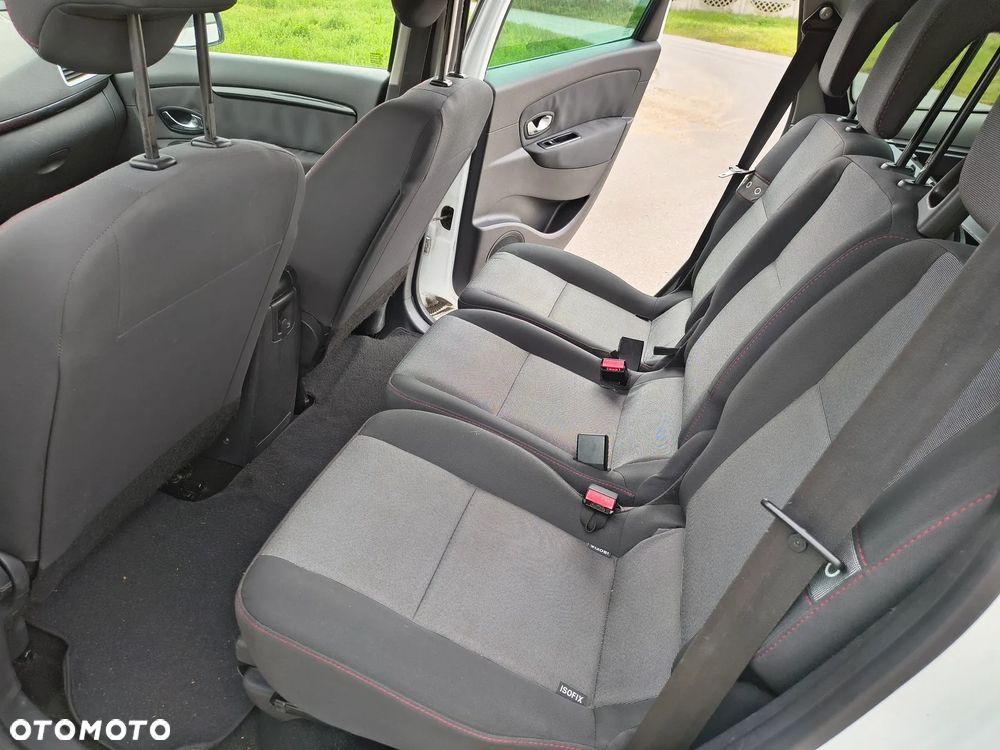 Renault Grand Scenic - 15