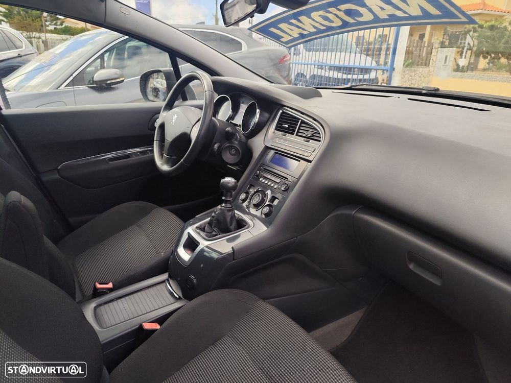 Peugeot 5008 1.6 HDi 7L Active - 50